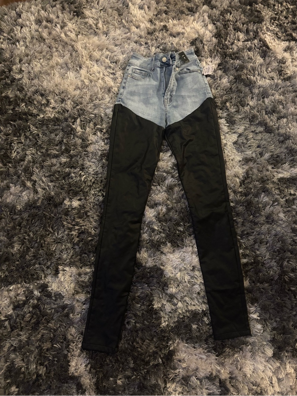 Two-Tone High-Waist Women’s Jeans - Black & Light Blue